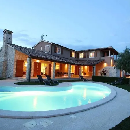 Santa Maria Domenica For Up To 12 Persons Villa Kaštelir
