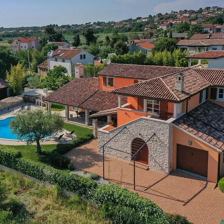 Villa Santa Maria Domenica For Up To 12 Persons Kaštelir