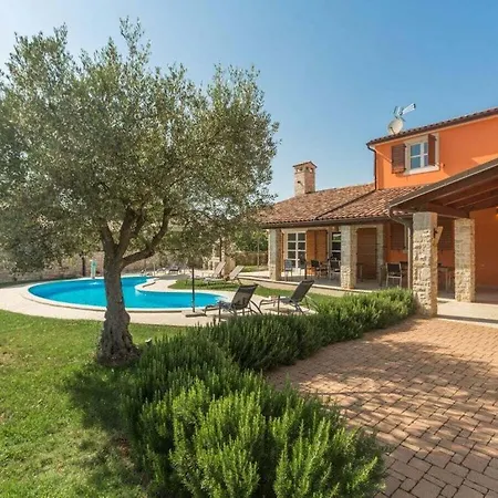 Villa Santa Maria Domenica For Up To 12 Persons *