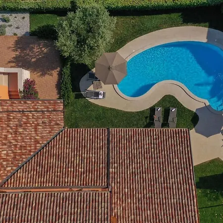 Villa Santa Maria Domenica For Up To 12 Persons Kaštelir
