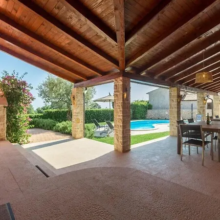 Santa Maria Domenica For Up To 12 Persons